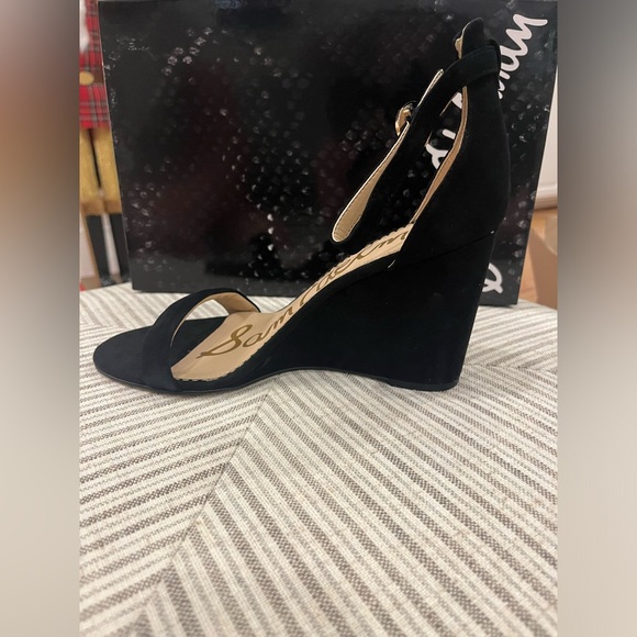 Sam Edelman Neesa, Black Suede Size 7 1/2 Women’s Wedge Sandal. New in Box. - Picture 4 of 5
